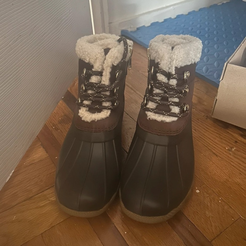 Sperry Brown and Cream Winter Boots